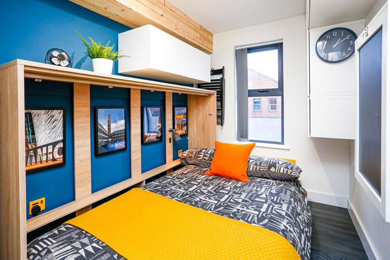 Funky City Apartment - Secure Parking - Wifi - Sleeps 6 - No Parties 贝尔法斯特 外观 照片